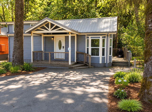 Image 1 for #22 Prem. Cottage-Capacity: bdrm-2, loft-2,couch-2