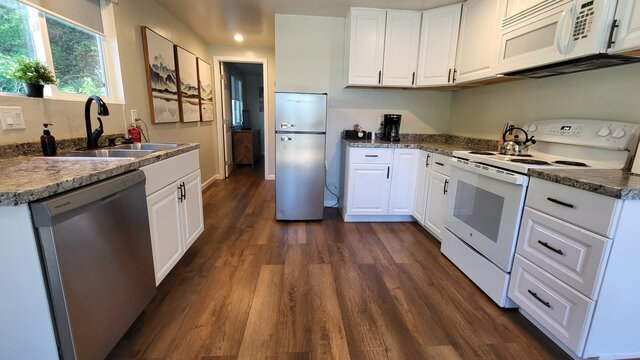 Image 5 for #19A Std. Cottage-Capacity: bdrm-2, couch-2