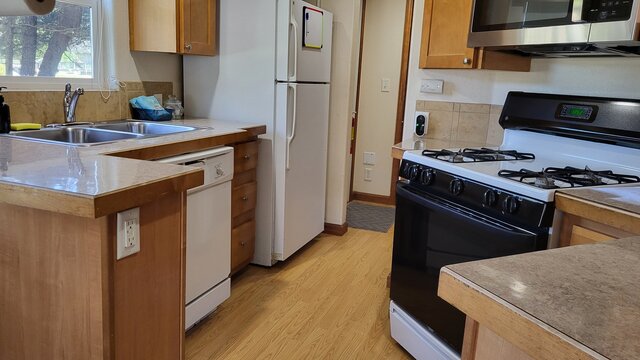 Image 9 for #97 Creekside Cottage-Capacity: bdrm-2, loft-3