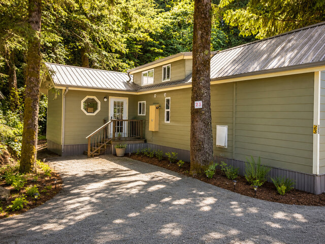 Image 1 for #23 Prem. Cottage-Capacity: bdrm-2, loft-3