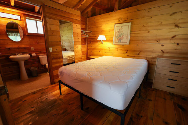 Image 2 for 09) Cabin 9