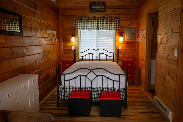 Image 3 for 08) Cabin 8