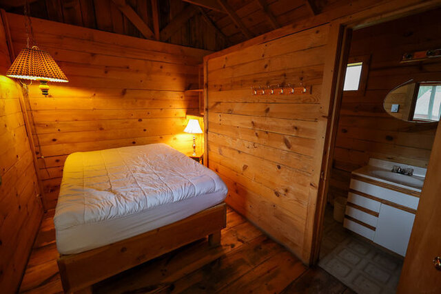 Image 2 for 05) Cabin 5