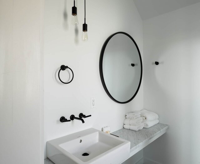 Image 4 for Curly Room