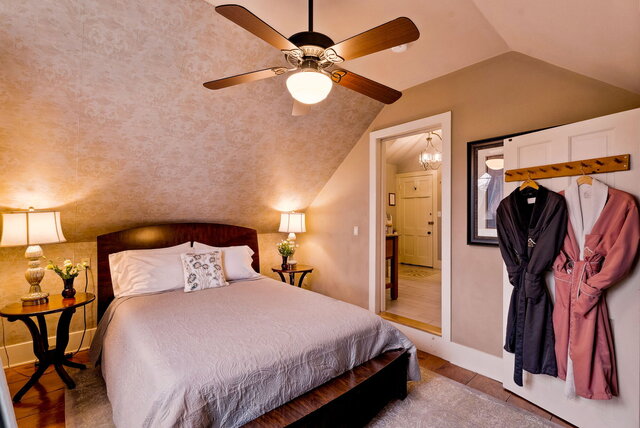 Image 2 for The Merlot Suite