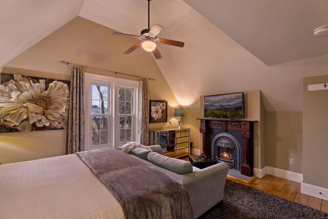 Image 2 for The Chardonnay Suite