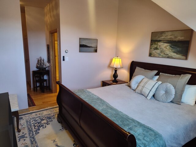 Image 2 for Inn - King