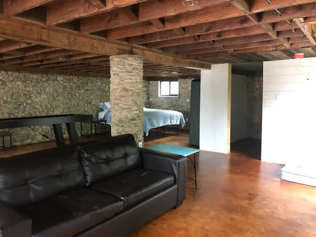 Image 20 for Old Town Helotes- River Rock Ranch!!