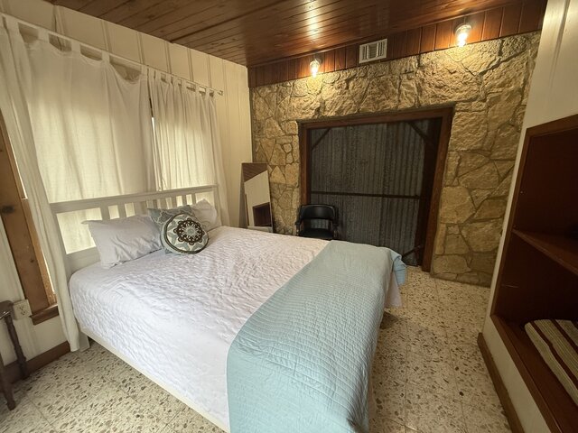 Image 2 for Main St. Homestead- Bandera America!