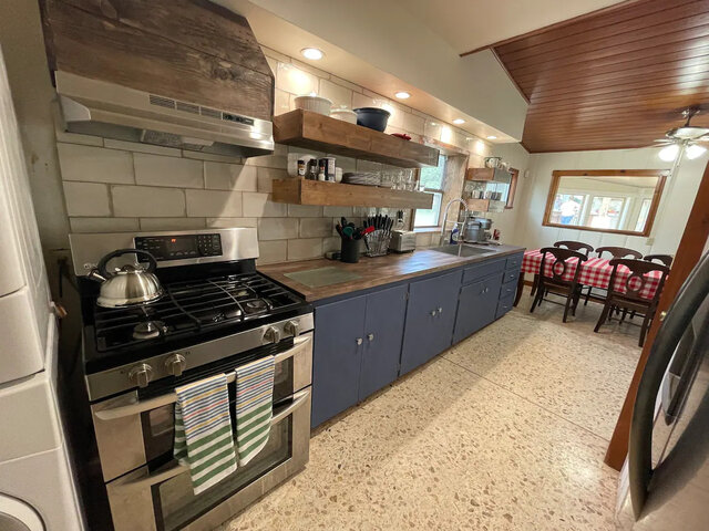 Image 5 for Main St. Homestead- Bandera America!