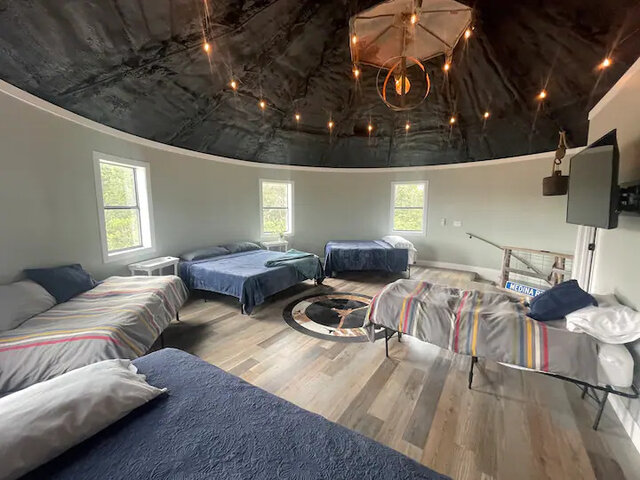 Image 2 for Silo #2 on the Medina River