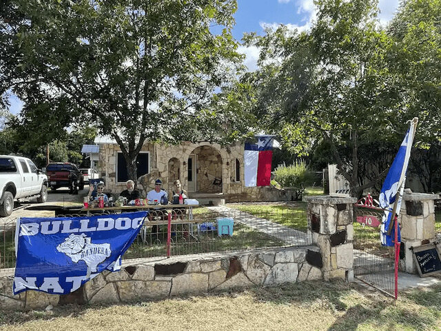 Image 12 for Main St. Homestead- Bandera America!