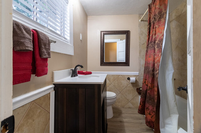 Image 4 for Bandera Bunkhouse On Main #6