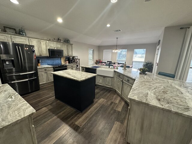 Image 7 for Large monthly rental