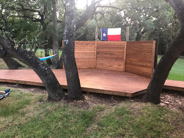 Image 7 for Old Town Helotes- River Rock Ranch!!