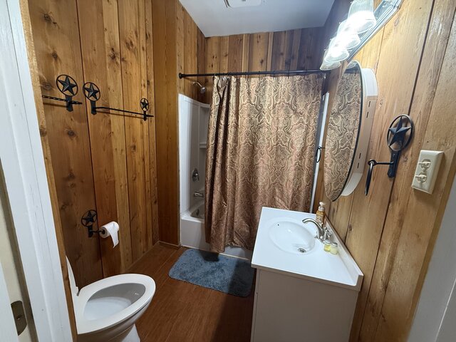 Image 4 for Main St. Homestead- Bandera America!