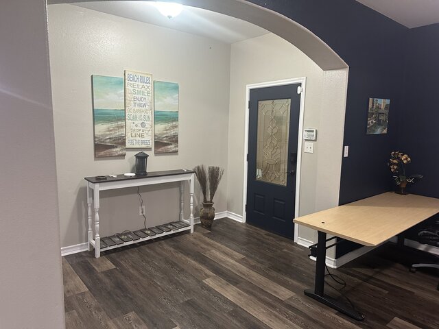 Image 3 for Large monthly rental