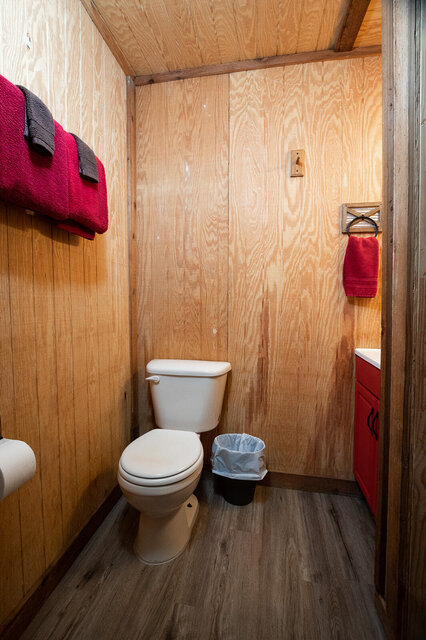 Image 3 for Bandera Bunkhouse On Main #3