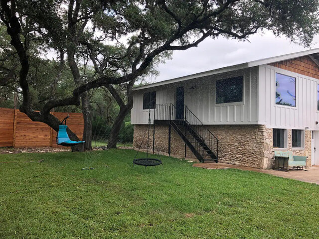 Image 11 for Old Town Helotes- River Rock Ranch!!