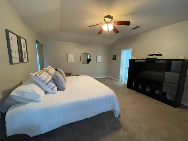 Image 14 for Large monthly rental