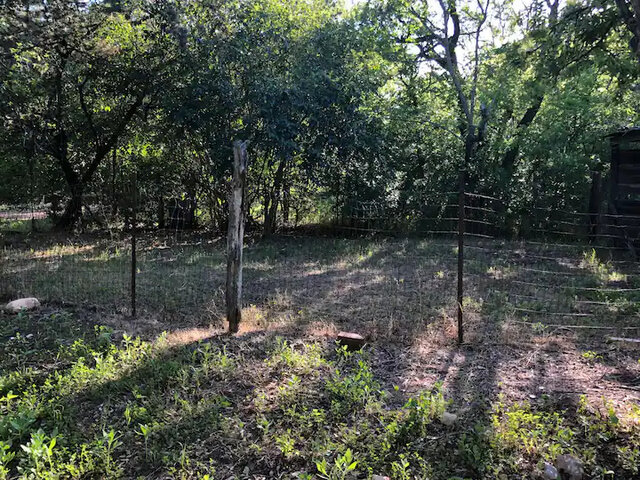 Image 19 for Old Town Helotes- River Rock Ranch!!
