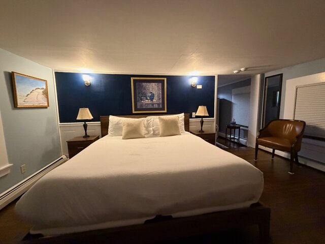 King bedroom 1 on 2nd floor