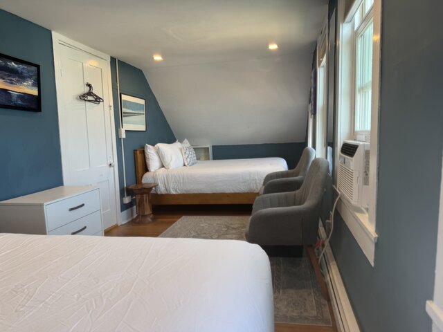 Queen bed #2