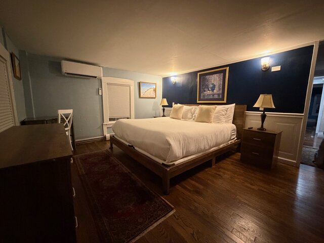 King bedroom 1 on 2nd floor
