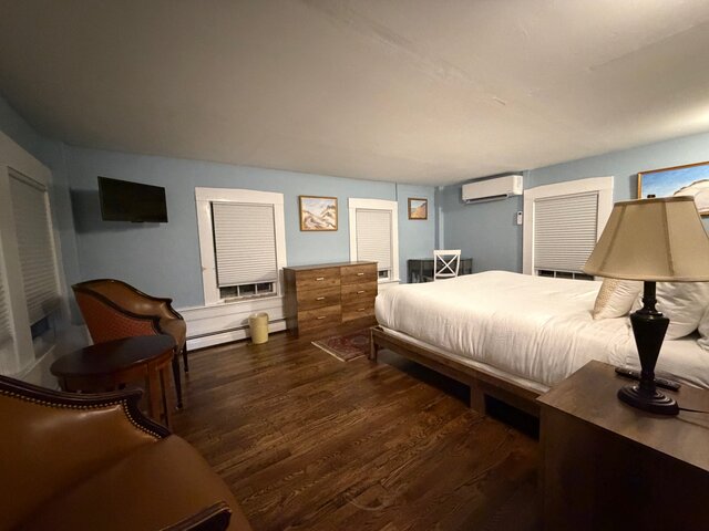King bedroom 1 on 2nd floor
