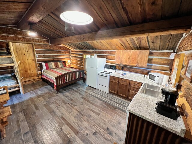 Overview from the entrance