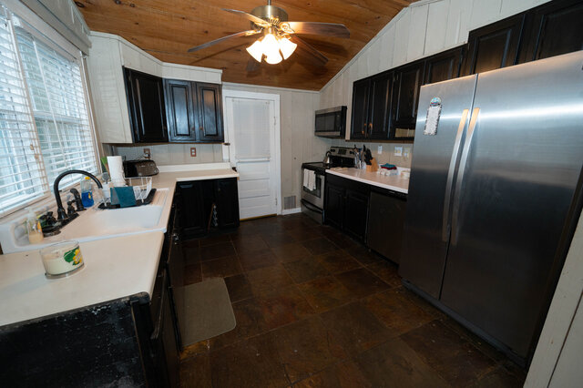 Image 10 for Main House