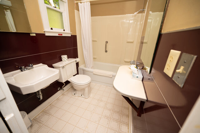 Image 8 for Large Cozy Motel Rooms