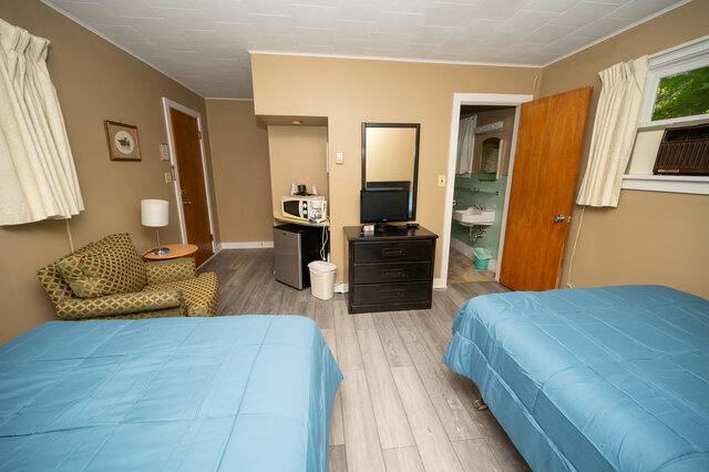 Image 4 for Large Cozy Motel Rooms