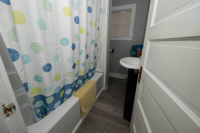 Image 5 for Main House