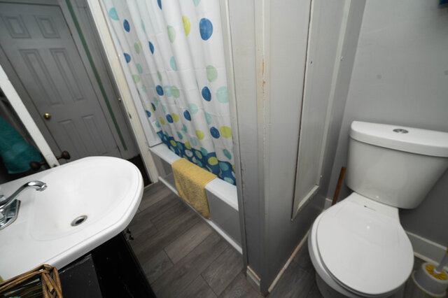 Image 6 for Main House