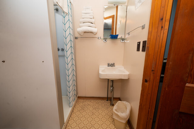 Image 4 for Riverside Sleeper Cabins