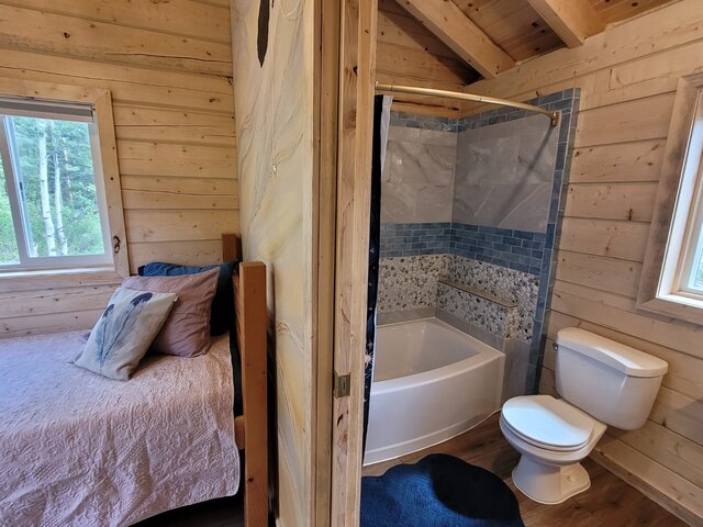 Image 19 for 2 The Blue Moon