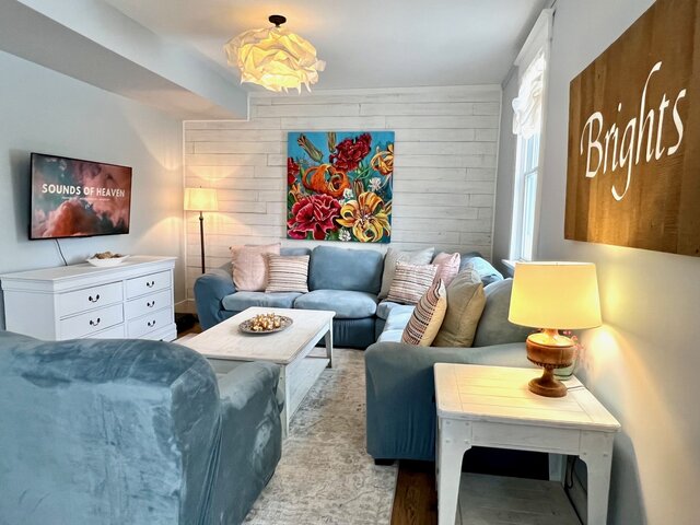 Image 7 for The Lodge