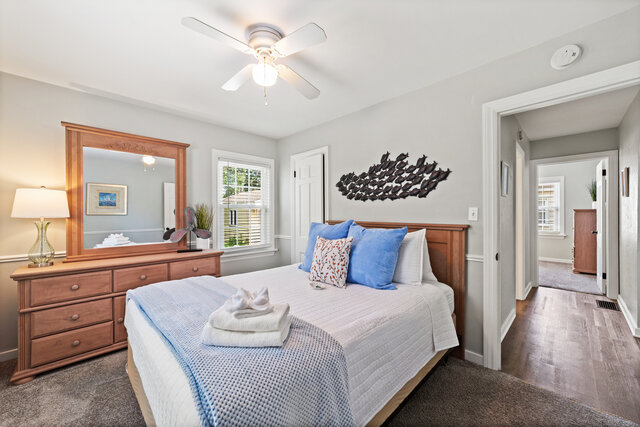 Image 15 for Cute Cape Code House