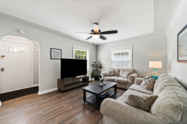 Image 19 for Cute Cape Code House