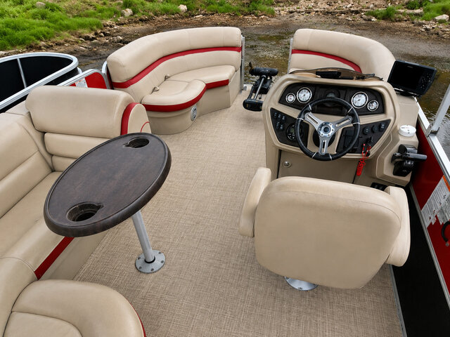 Image 3 for 24 FT Trifecta Luxury Pontoon