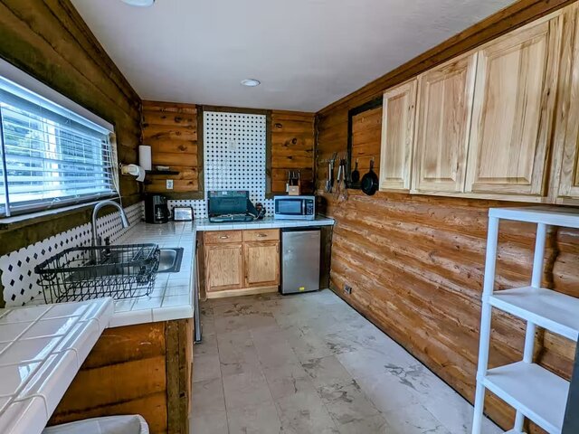 Image 3 for Private Cabin Bunkhouse