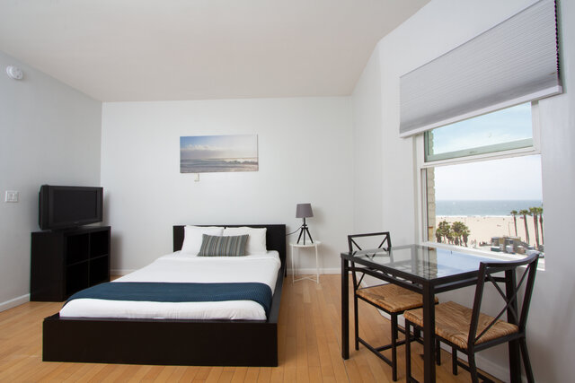 Image 2 for Economy Studio with Partial Ocean View