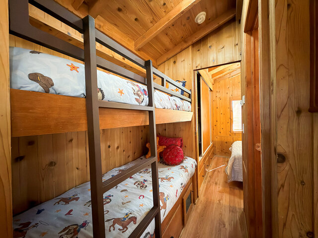 Image 11 for Cabins