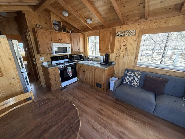 Image 6 for Cabins