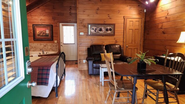 Image 2 for (Cabin 295) Trails End
