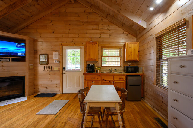 Image 8 for (Cabin 303) Alone at Last