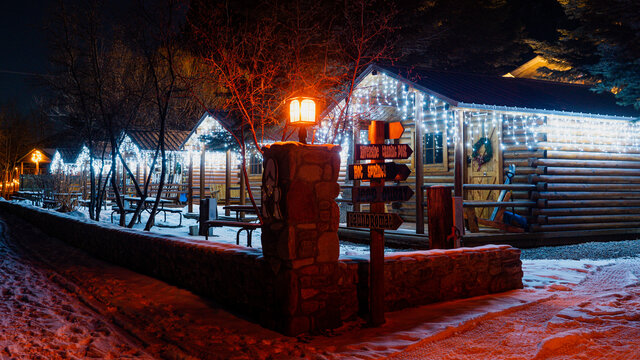 Image 4 for CABIN: RUSTIC (Max:4) Pet Friendly