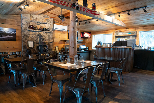 Image 8 for CABIN: RIVERFRONT RUSTIC (Max:4) Pet Friendly