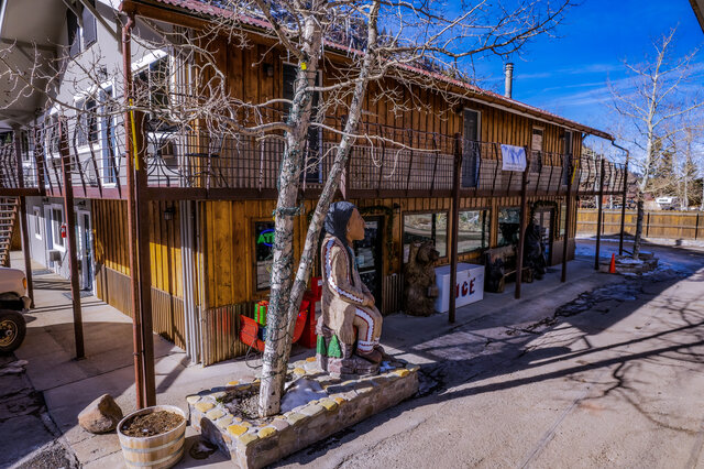 Image 14 for CABIN: RIVERFRONT RUSTIC (Max:4) Pet Friendly